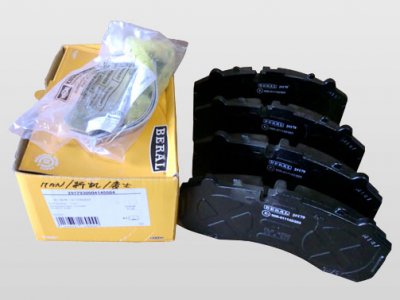 00191-M-Benz 2640 2644 Front Brake Pads．BERAL