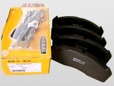 00198-RENAULT 380 Front Brake Pads．BERAL