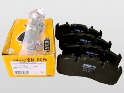 00201-RENAULT 450 Lift Axle Brake Pads．BERAL